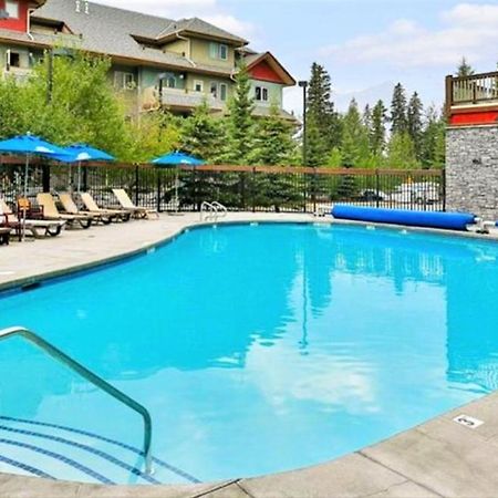Renovated Condo, 2Br, 2Ba, Heated Pool, 3 Hot Tubs, Pets Welcome! Canmore Exterior foto