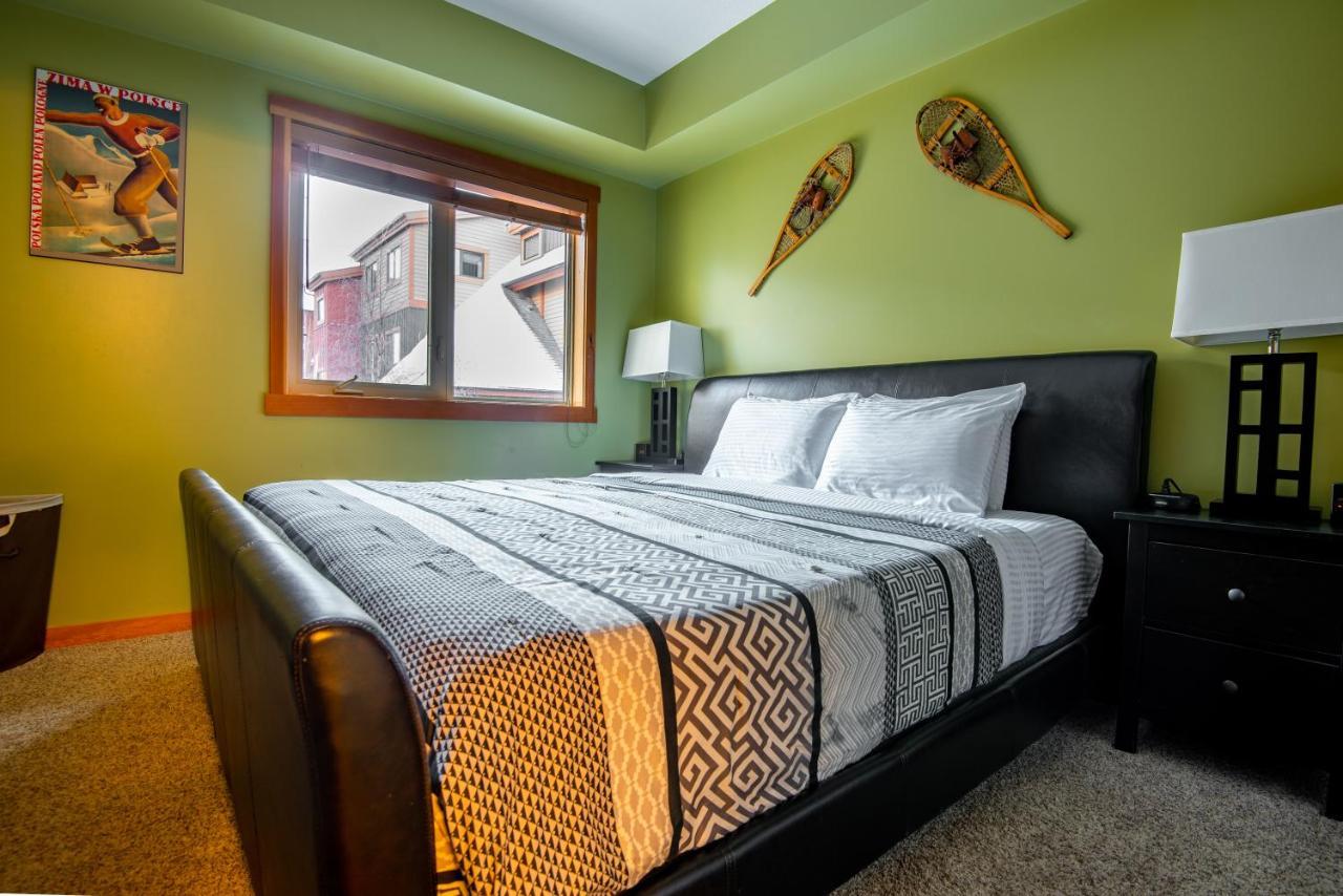 Renovated Condo, 2Br, 2Ba, Heated Pool, 3 Hot Tubs, Pets Welcome! Canmore Exterior foto